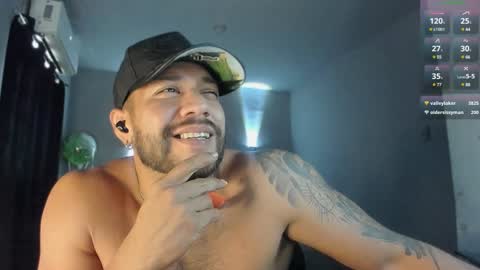 Snapshot of machohandsome chatting on 5, 1, 2025 Javier papichulo master how do you want online show from 5, 1, 2025