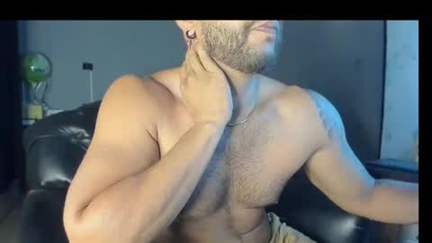 Snapshot of machohandsome chatting on 21, 2, 2025 Javier papichulo master how do you want online show from 21, 2, 2025