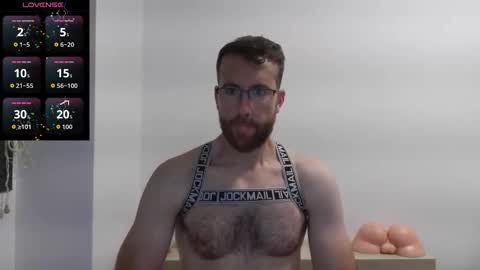 Snapshot of machohiberiko chatting on 13, 11, 2025 Jota online show from 13, 11, 2025