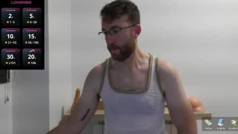 Snapshot of machohiberiko chatting on 23, 11, 2025 Jota online show from 23, 11, 2025