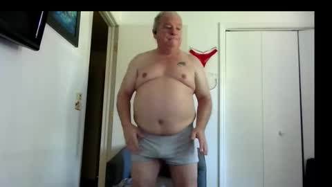 Snapshot of mackdocc001 chatting on 23, 10, 2025 mackdocc001 online show from 23, 10, 2025