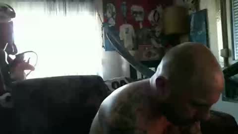 Snapshot of mad_dem0n chatting on 2, 3, 2025 Manuel online show from 2, 3, 2025