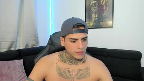 Snapshot of mad_maxxx1 chatting on 16, 2, 2025 max online show from 16, 2, 2025