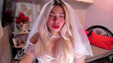 Snapshot of madame_ivy chatting on 28, 11, 2025 Ivy online show from 28, 11, 2025