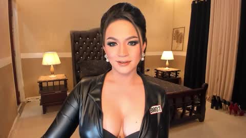 Alison Kloss online show from 28, 11, 2025