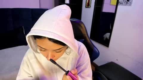 maddiee_jackson online show from 27, 9, 2025