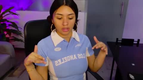 maddiee_jackson online show from 12, 10, 2025