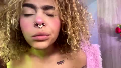 Snapshot of maddiiebrooks chatting on 21, 10, 2025 Maddie online show from 21, 10, 2025