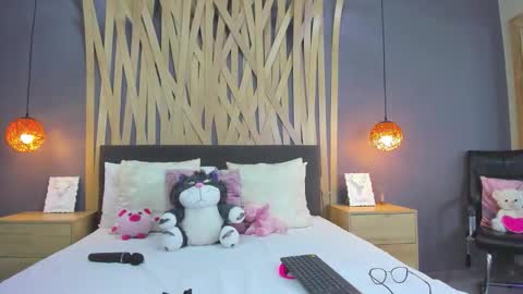 Snapshot of maddison_foxxx chatting on 16, 3, 2026 Madisson online show from 16, 3, 2026