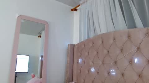 Snapshot of maddy_14 chatting on 18, 12, 2024 Maddy UwU online show from 18, 12, 2024