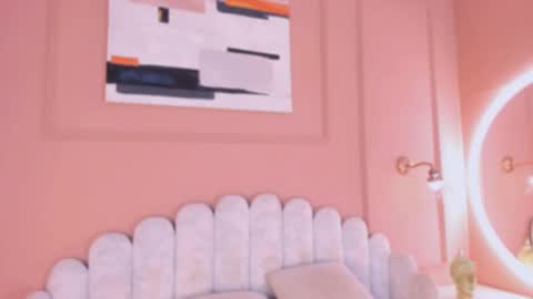 Maddy  online show from 5, 1, 2025