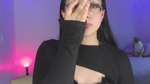   Please followme and rate me your thumbs up online show from 19, 12, 2025