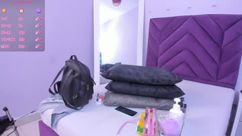 Snapshot of maddyjohnsonn chatting on 5, 2, 2025 maddyjohnsonn online show from 5, 2, 2025