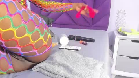 Snapshot of maddyjohnsonn chatting on 26, 10, 2025 maddyjohnsonn online show from 26, 10, 2025