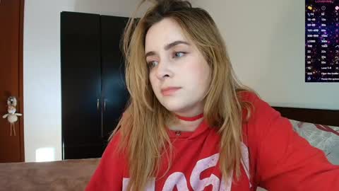 Snapshot of madelamee chatting on 1, 2, 2025 madelamee online show from 1, 2, 2025