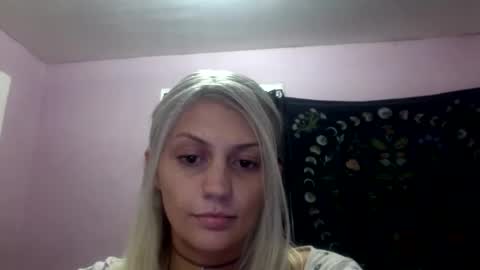 Snapshot of madelinevalentine chatting on 10, 11, 2025 madeline online show from 10, 11, 2025