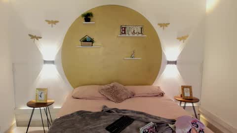 Snapshot of madison_darkk chatting on 12, 11, 2025 MADISON online show from 12, 11, 2025