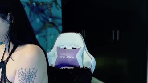 madison_jacksonn online show from 15, 11, 2025