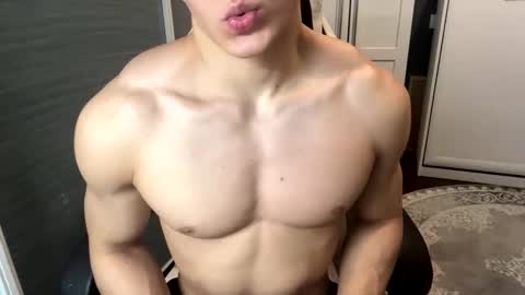 Snapshot of madisonboy2 chatting on 1, 11, 2025 madisonboy2 online show from 1, 11, 2025