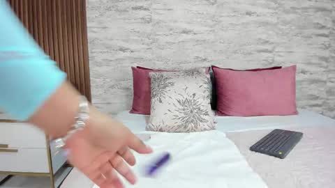 madisonhunterr_ online show from 22, 2, 2025