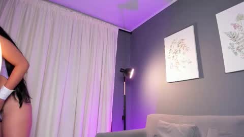 madisson_25 online show from 5, 10, 2025