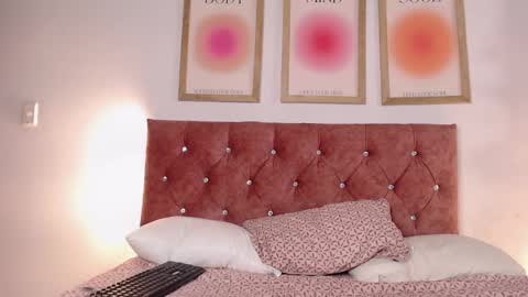 Snapshot of madissonkay chatting on 9, 11, 2025 online show from 9, 11, 2025