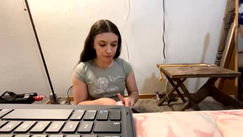 MayUjoin29 online show from 24, 1, 2025