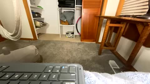 MayUjoin29 online show from 25, 1, 2025