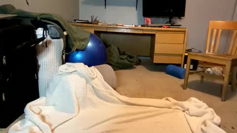 MayUjoin29 online show from 28, 1, 2025