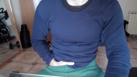 Snapshot of madmax20x chatting on 19, 12, 2025 madmax20x online show from 19, 12, 2025