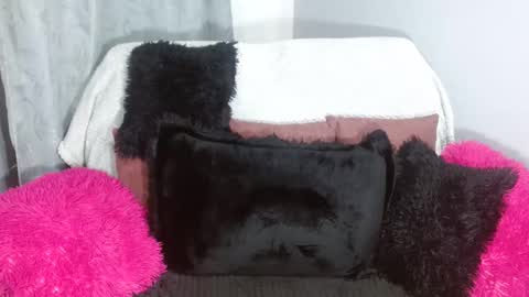 Snapshot of madysonthaylor chatting on 11, 11, 2025 Mady online show from 11, 11, 2025