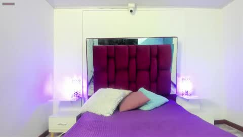 Snapshot of maee_angels chatting on 3, 12, 2024 MAEE ANGELS online show from 3, 12, 2024