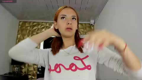 Snapshot of maee_angels chatting on 20, 12, 2024 MAEE ANGELS online show from 20, 12, 2024