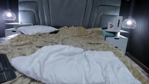 Snapshot of maee_angels chatting on 6, 2, 2025 MAEE ANGELS online show from 6, 2, 2025