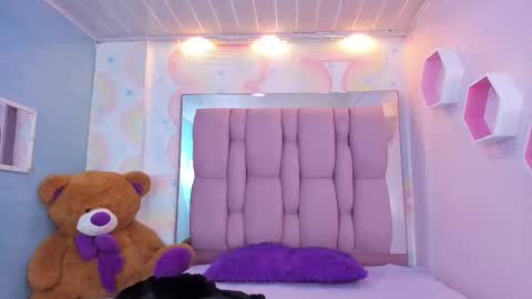 Snapshot of maee_angels chatting on 11, 2, 2025 MAEE ANGELS online show from 11, 2, 2025