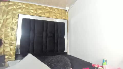 Snapshot of maee_angels chatting on 13, 2, 2025 MAEE ANGELS online show from 13, 2, 2025