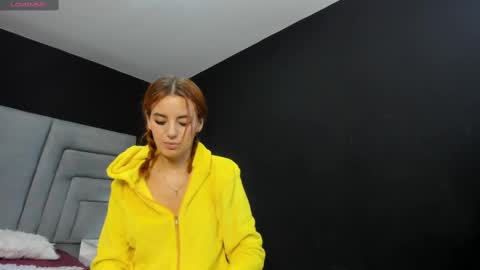 Snapshot of maee_angels chatting on 27, 2, 2025 MAEE ANGELS online show from 27, 2, 2025