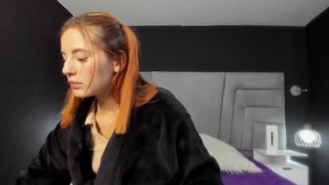 Snapshot of maee_angels chatting on 4, 3, 2025 MAEE ANGELS online show from 4, 3, 2025