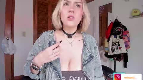 Maeve  schedule 11 am- 530 pm colombia time  online show from 20, 11, 2025