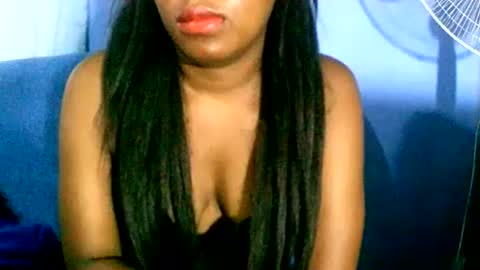 Snapshot of maelahlove chatting on 3, 12, 2024 MaelahLove online show from 3, 12, 2024