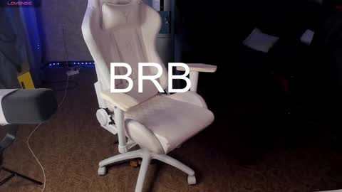 Maevee online show from 19, 2, 2025