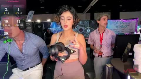 Meaves online show from 8, 11, 2025