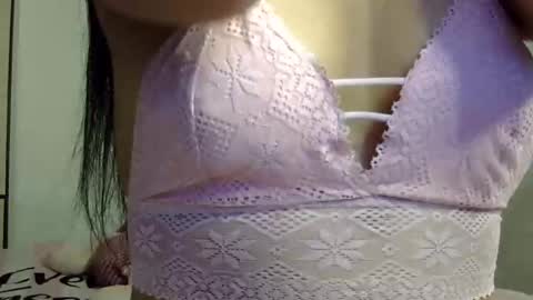 Snapshot of maferchavez88 chatting on 28, 10, 2025 maferchavez88 online show from 28, 10, 2025