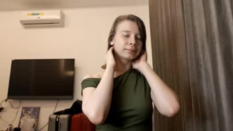 Snapshot of magaretunion chatting on 4, 11, 2025 Margaret online show from 4, 11, 2025