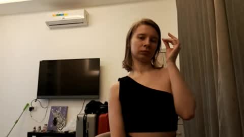 Snapshot of magaretunion chatting on 12, 11, 2025 Margaret online show from 12, 11, 2025