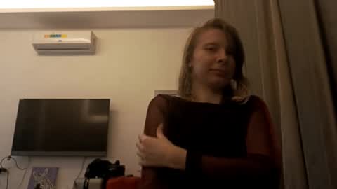 Snapshot of magaretunion chatting on 14, 11, 2025 Margaret online show from 14, 11, 2025