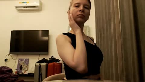 Snapshot of magaretunion chatting on 22, 11, 2025 Margaret online show from 22, 11, 2025