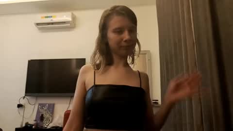 Snapshot of magaretunion chatting on 26, 11, 2025 Margaret online show from 26, 11, 2025