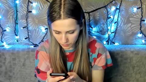 Snapshot of maggiecake chatting on 16, 2, 2025 Maggie online show from 16, 2, 2025