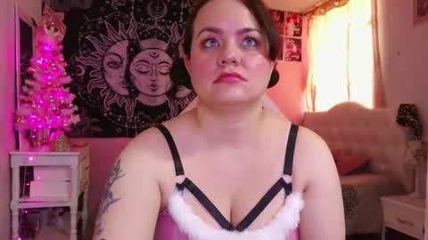Snapshot of magic_clairewitch chatting on 24, 12, 2024 Claire online show from 24, 12, 2024